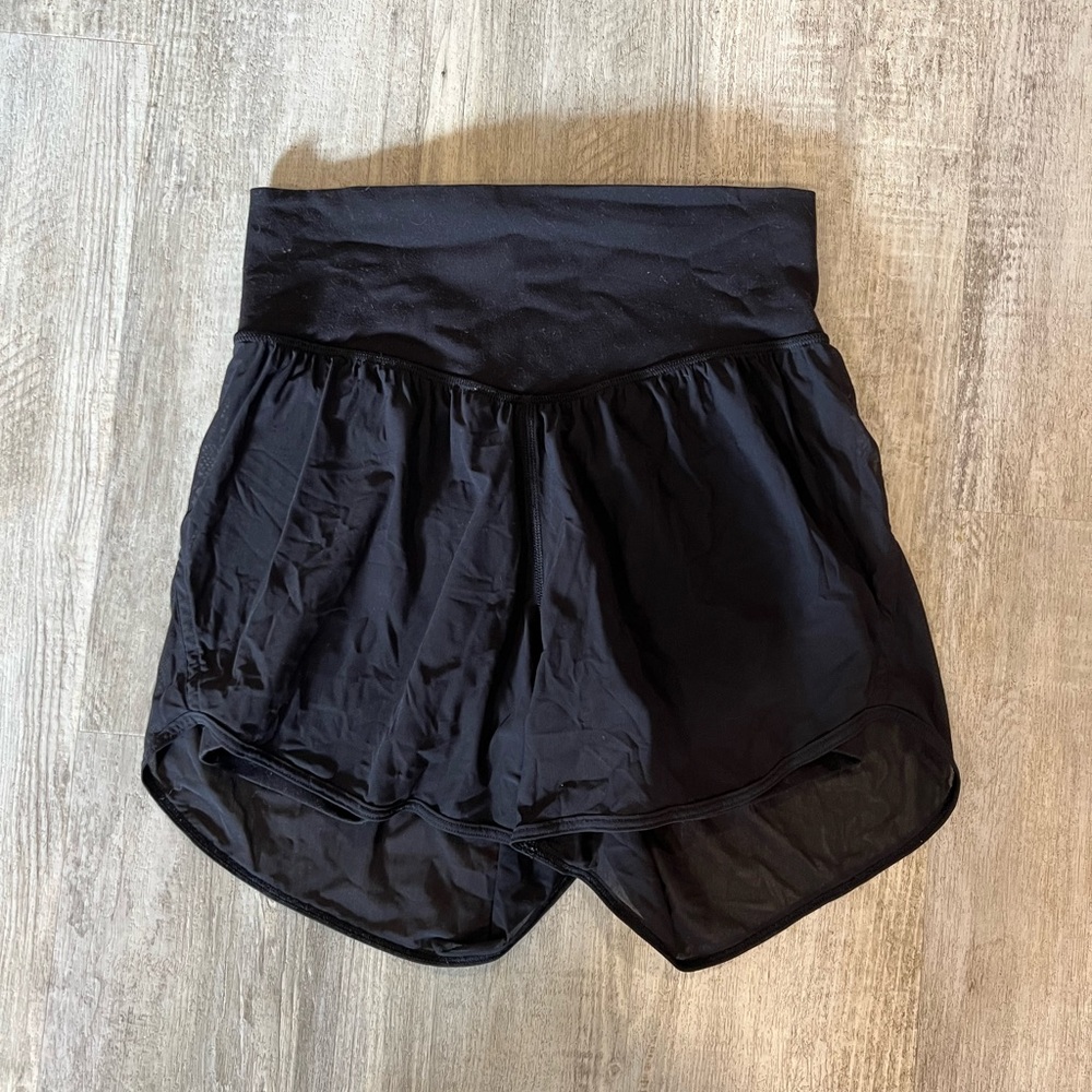 Lululemon Mesh Overlay Active Shorts